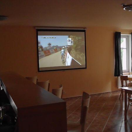Apartmany Doma Janov nad Nisou Bagian luar foto