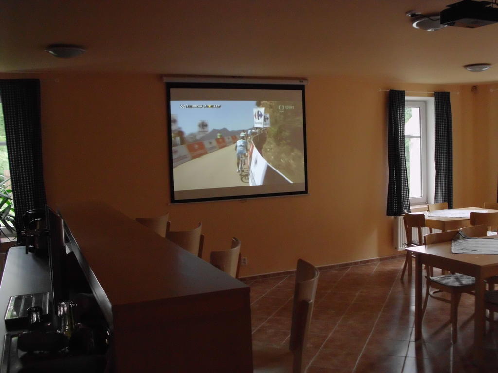 Apartmany Doma Janov nad Nisou Bagian luar foto